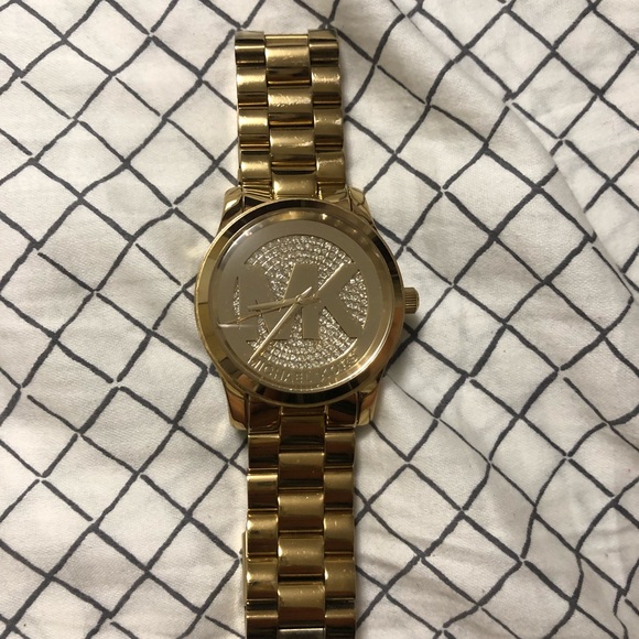 Michael Kors Gold Crystal Watch - Picture 5 of 6